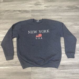 New York USA Crewneck Embroidered Sweatshirt Medium
